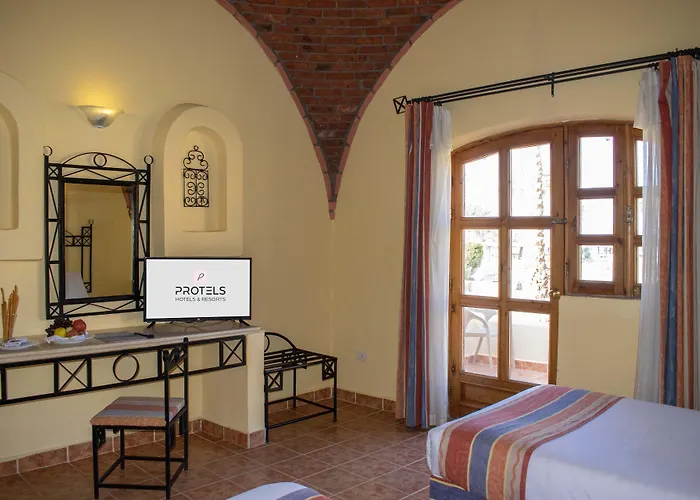 Protels Crystal Marsa Alem